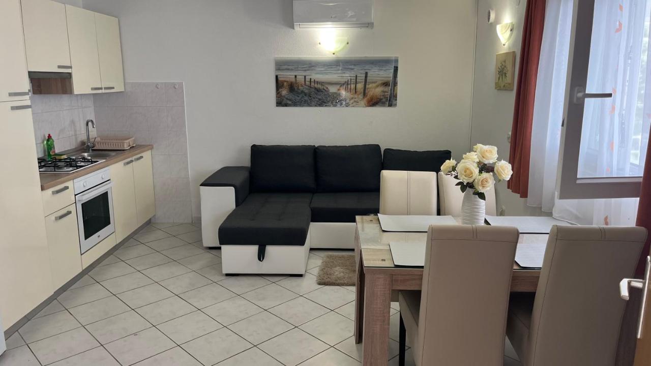 Apartment Ante Ražanj Exteriér fotografie